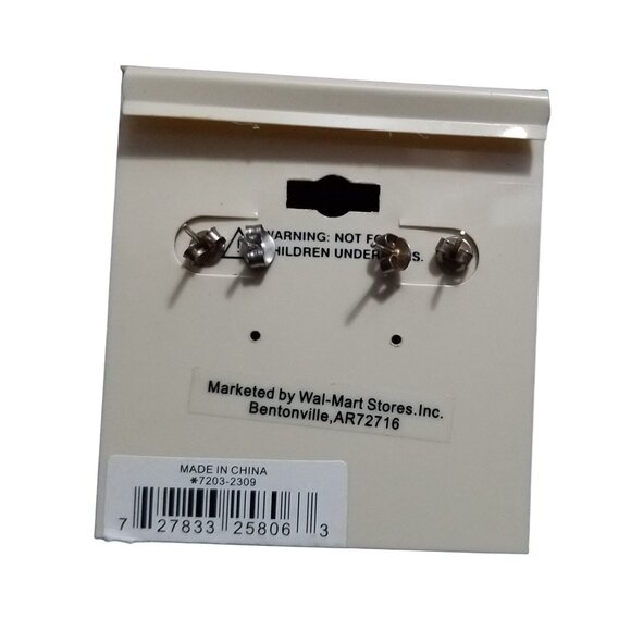 Christmas Jewelry Set of 3 Earrings, Bracelet, and Brooch for Christmas Fashion - Picture 6 of 7